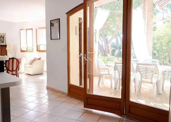 Maison Familiale Sous Les Palmiers De וילה *