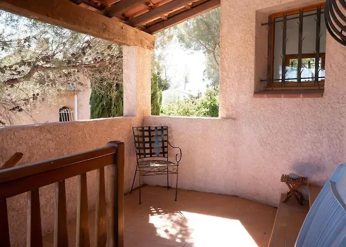 Maison Familiale Sous Les Palmiers De * הייר